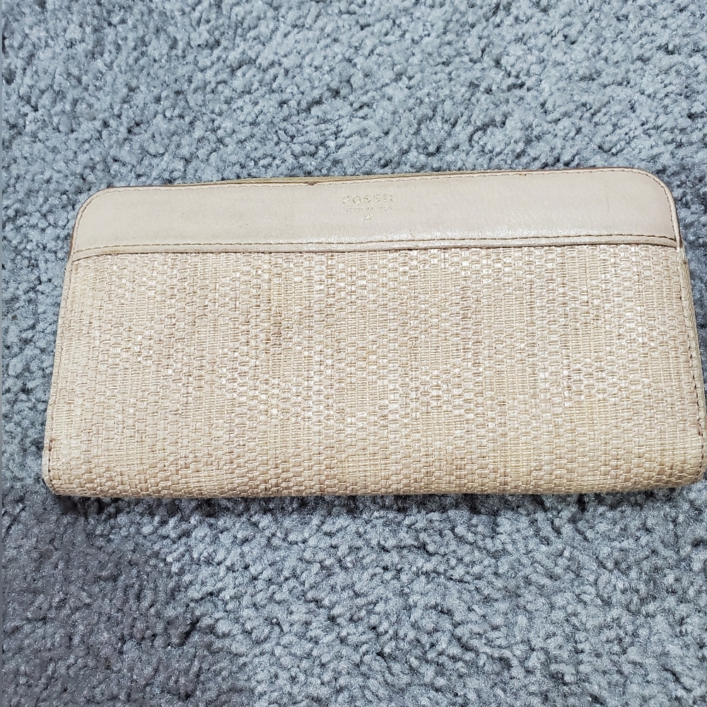 Fossil Wallet - Picture 3 of 13